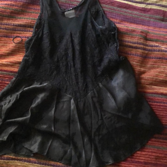 Lingerie - Picture 4 of 4